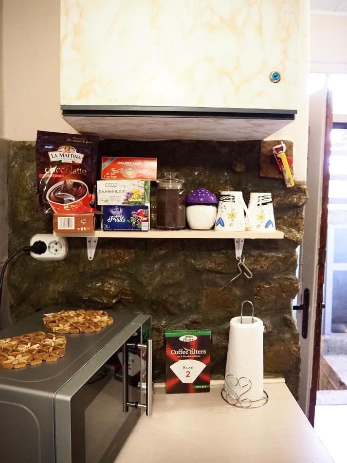 Authentic Guest Stay In The Heart Of Veliko Tarnovo Студио С Изглед Към Царевец Dış mekan fotoğraf